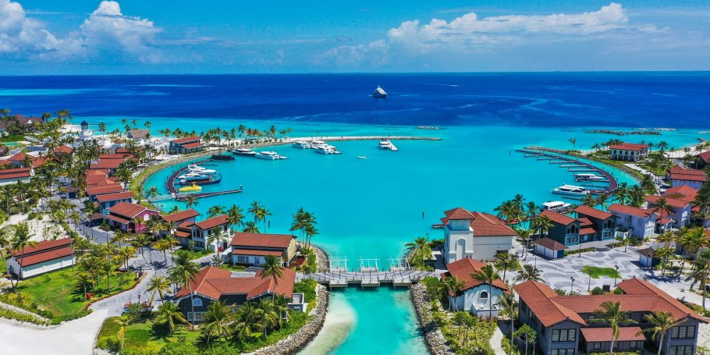 Crossroads Maldives Launches Landmark Sustainability Initiative to Redefine Eco-Tourism