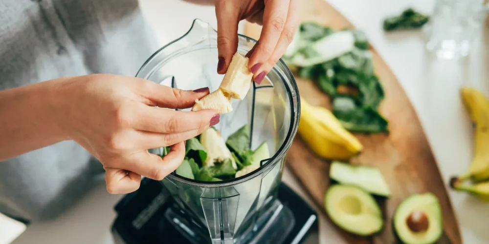 Diet Tracking and Routine Stool Tests May Help Forecast IBD Flare-Ups