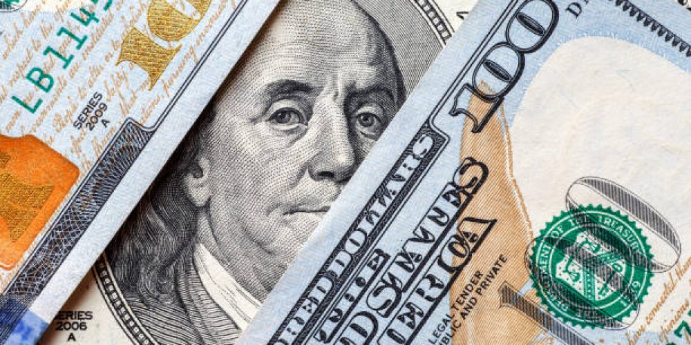 Dollar Slips as Markets Eye Federal Reserve Cuts; Euro Soars to Seven-Week High