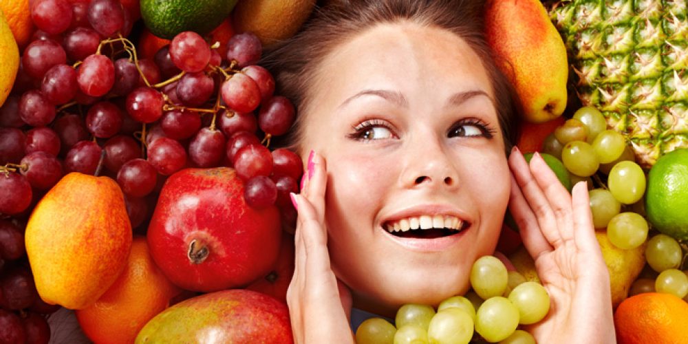“Eat Your Way to a Glow”: Pharmacist with PhD Shares 4 Simple Diet Secrets for Ageless Skin