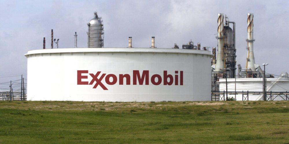 Exxon Mobil Outpaces Rivals as Energy Giant Extends Its Stock Market Lead