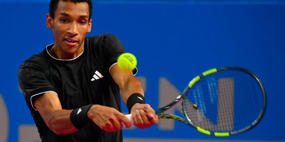 Felix Auger-Aliassime Secures Dubai Semi-Final Berth With Dominant Quarter-Final Victory