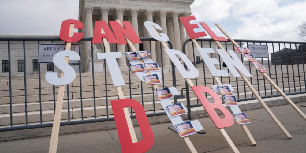 Financial Experts Urge Student Loan Borrowers to Utilize Payment Pause for Critical Savings