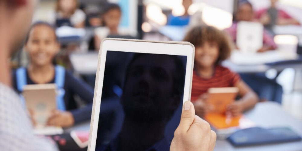 Gen Z warns against raising “iPad kids” as screen addiction sparks TikTok debate.