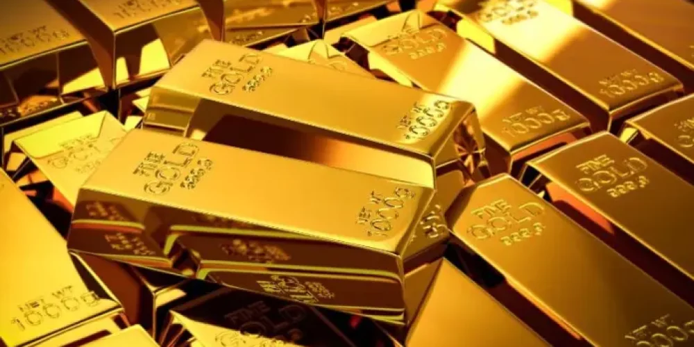 Gold Surges Past $4,000 As Investors Seek Refuge From Global Uncertainty