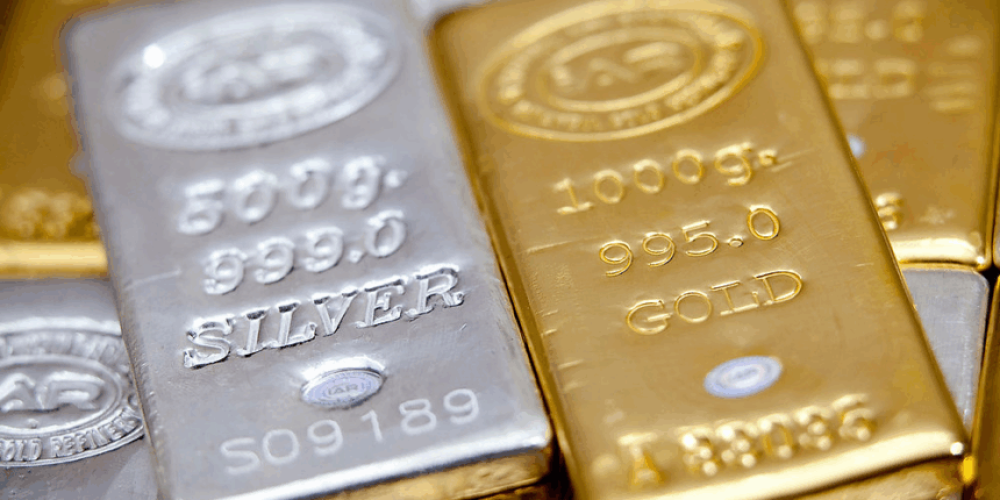 Gold and Silver Close 2025 With Historic Gains as Investors Brace for a Volatile 2026