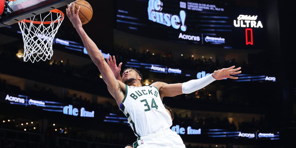 Hawks Secure Fifth Straight Victory with Decisive Road Win Over Slumping Bucks