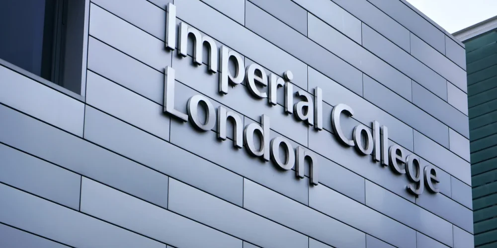 Imperial College plans AI research tower in West London with labs and public spaces by 2029.