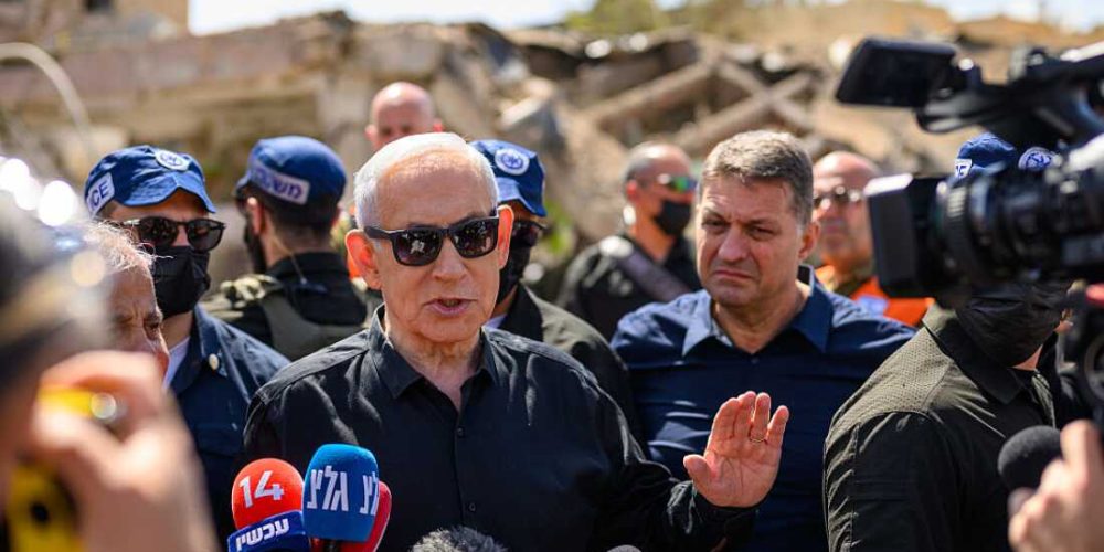 Iran Warns of Strikes on Gulf Energy and Water Following Trump Deadline