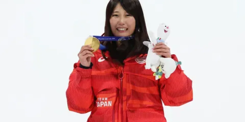 Japan’s Kokomo Murase Wins Olympic Big Air Snowboard Gold at Milano Cortina