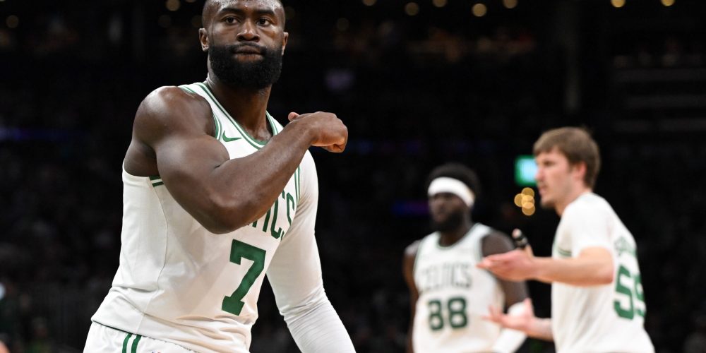 Jaylen Brown Drops 41 Points as Celtics Overpower Suns