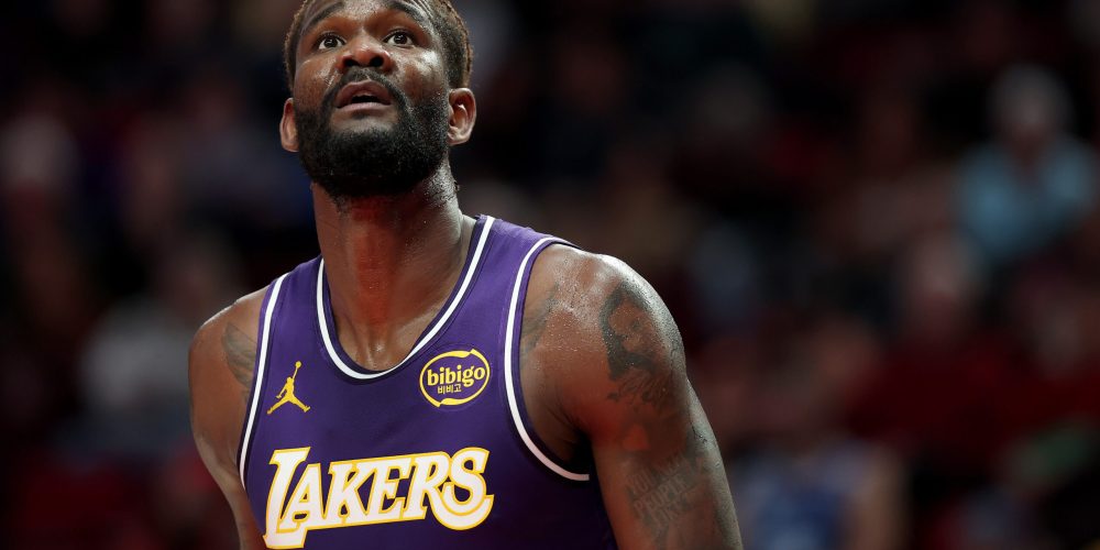 Lakers’ Deandre Ayton Briefly Detained in Bahamas Over Marijuana Suspicion