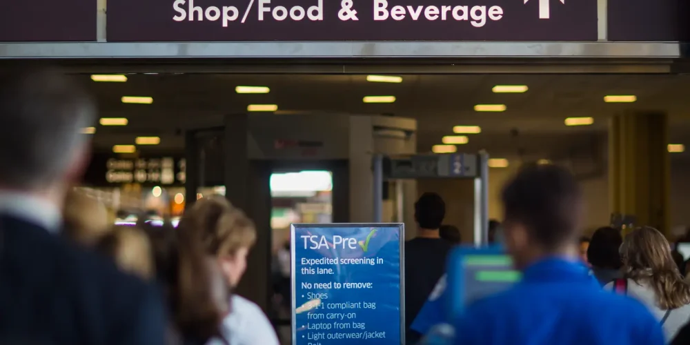 Major Airline Executives Call on Congress to Resolve TSA Pay Dispute Amid Travel Concerns