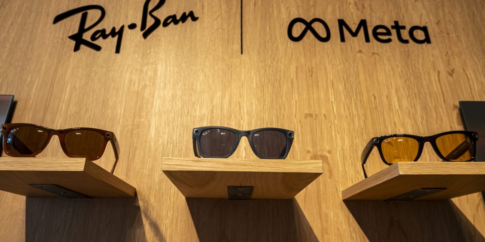 Meta Pauses Next-Gen Ray-Ban Smart Glasses With Displays as AI Strategy Shifts