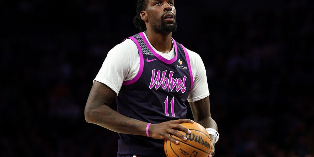 Minnesota Timberwolves Secure Overtime Victory Against Houston Rockets With Final Scoring Blitz