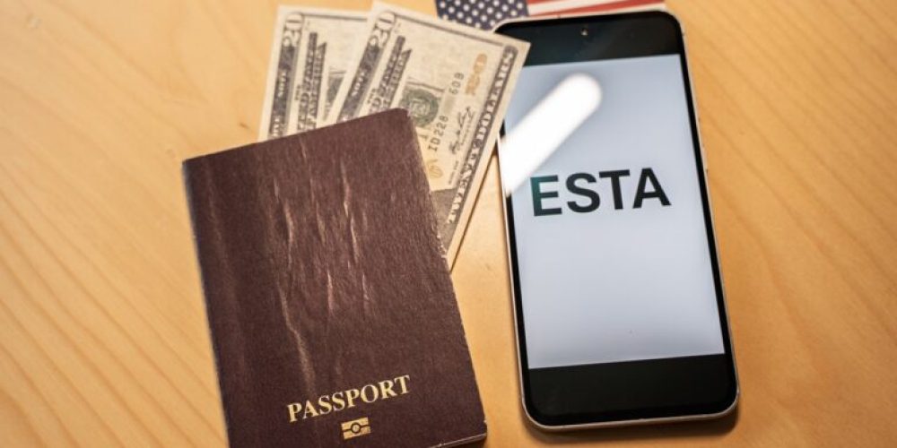 New US Travel Rules: Proposed ESTA Changes Require Social Media Handles for Visitors