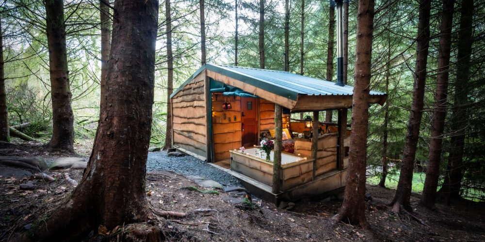 Off-Grid Cabin Retreat in Scottish Borders Offers Remote Escape Near Hawick