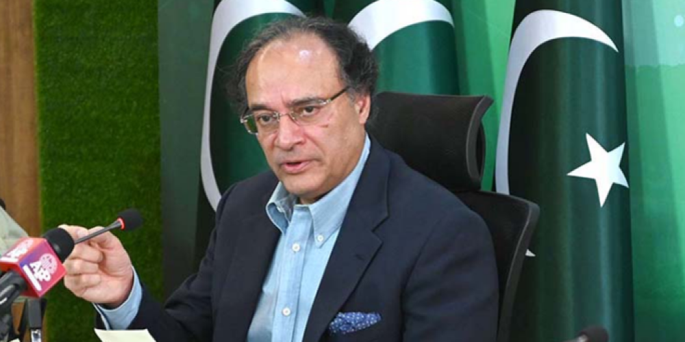 Pakistan’s Finance Minister Heads to U.S. for IMF, World Bank Talks