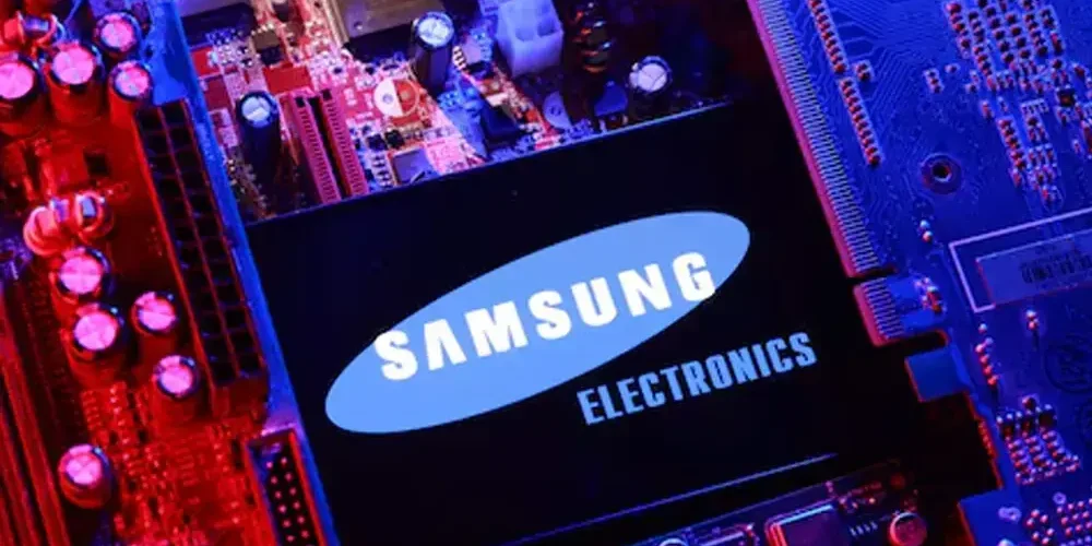 Samsung highlighted notable progress with its next-generation HBM4 high-bandwidth memory chips, earning positive feedback from customers. Investing.com The company is in talks to supply HBM4 to major AI players including Nvidia as competition intensifies in the memory chip sector. Investing.com Samsung also pointed to growth in its foundry business and broader 2026 risks like rising component costs and global tariffs.