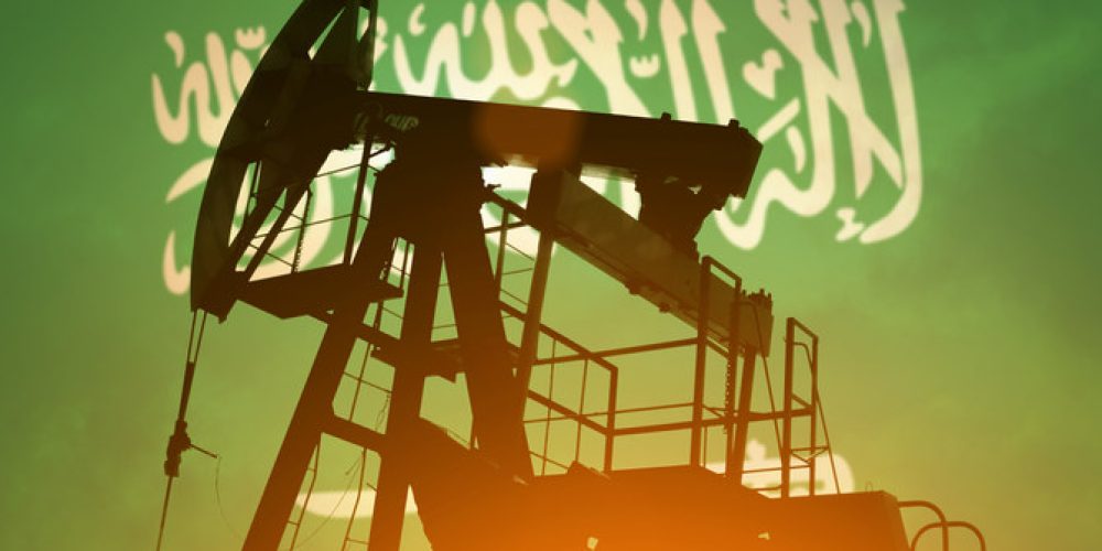 Saudi Arabia Eyes Sharp Cut to December Asian Crude Prices Amid Supply Surge
