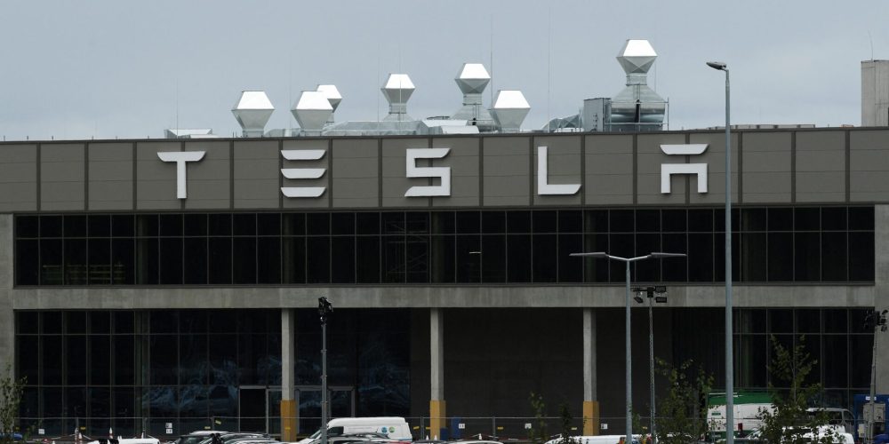 Tesla Retains California Sales License After Marketing Changes to Autonomy Terms