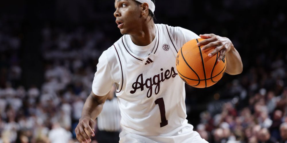 Texas A&M Upsets No. 21 Tennessee as Ny’Ceara Pryor Dominates with Double-Double