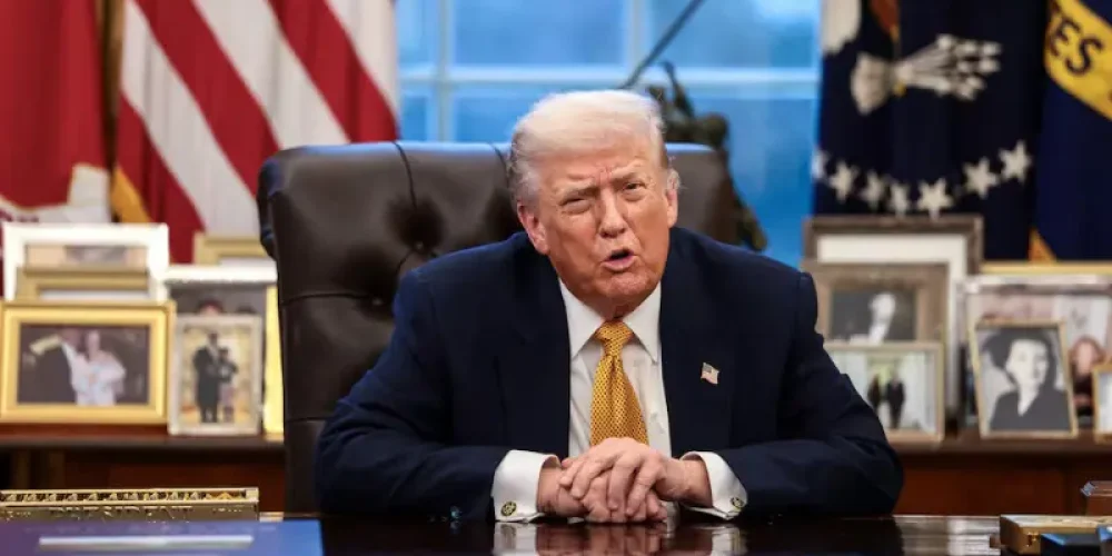 Trump Discloses About $100 Million in Bond Purchases Including Netflix and Warner Bros Debt