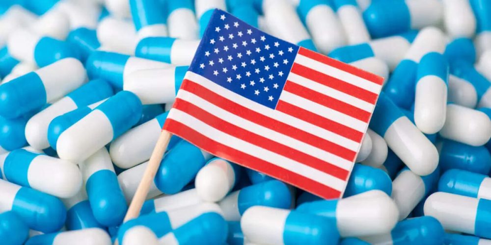Trump Imposes 100% Tariff on Patented Drug Imports to Boost US Manufacturing