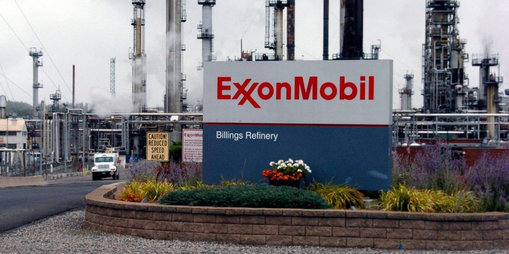 Trump Signals He May Bar ExxonMobil From Venezuela After CEO Calls Market “Uninvestable”