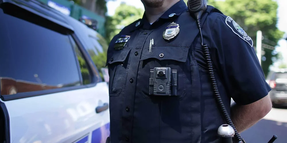 UK Police AI Chief Acknowledges Algorithm Bias Risks While Pledging Transparent Safeguards