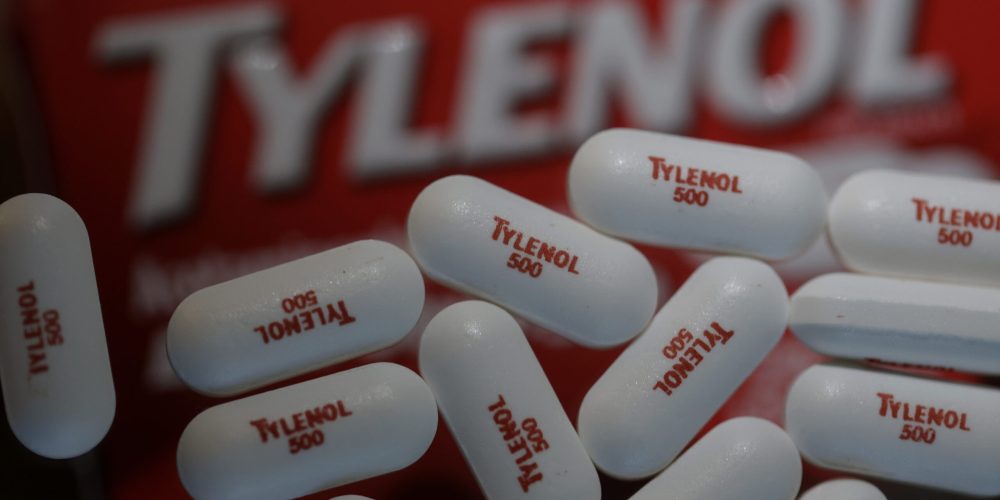 US Health Chief: Tylenol-Autism Evidence Not Strong Enough, Advises Caution