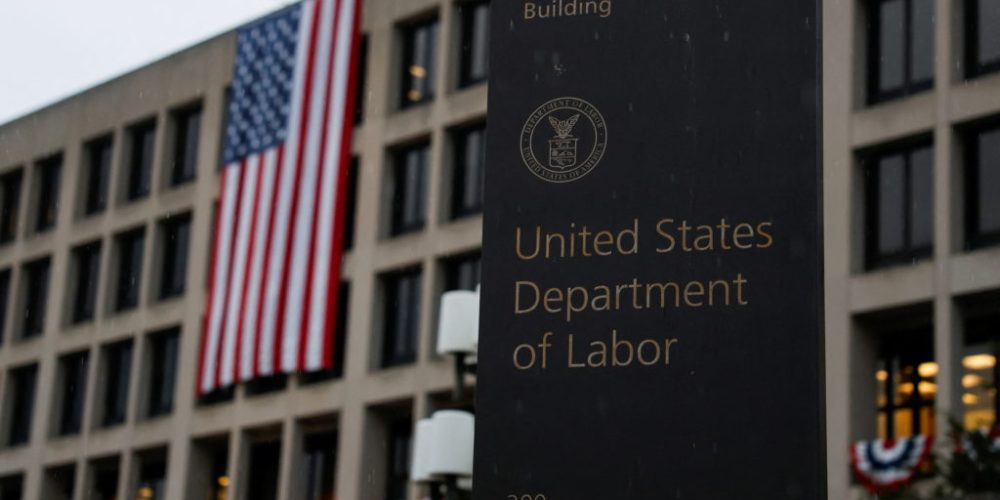 US Labor Market Shows Resilience as Revised Jobs Data Confirms Steady Economic Growth