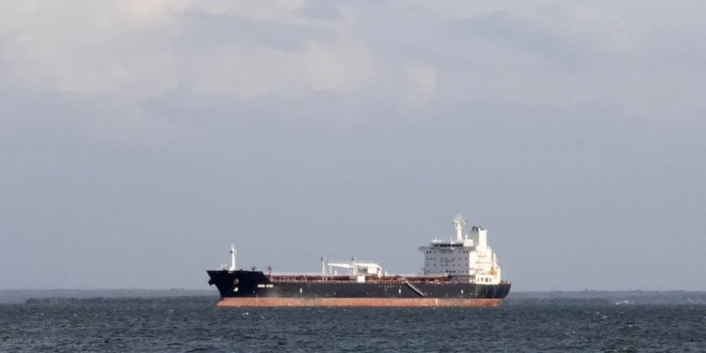 US Seizes Russian-Flagged and Venezuela-Linked Oil Tankers in Escalation of Trump’s Oil Control Strategy