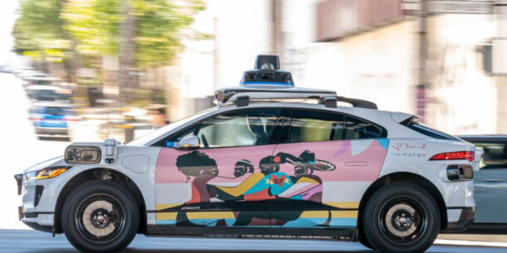 Waymo Halts Robotaxi Service After San Francisco Blackout Leaves Autonomous Cars Stranded