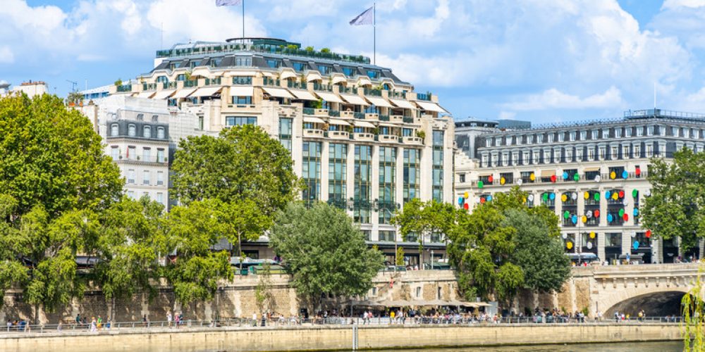 Iconic Parisian Grandeur: How the Four Seasons Hotel George V Sets the Ultimate Standard for Ultra-Luxury Global Travel