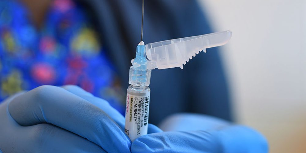 Heat-sensitive label changes colour to stop vaccine waste and protect cold chain.