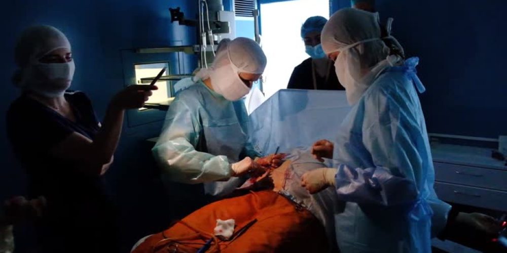 Cuba's Medical Infrastructure Crumbles as Doctors Face Extreme Shortages and Blackouts