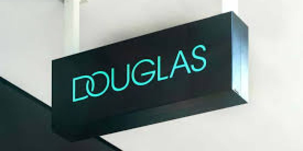 European Beauty Giant Douglas