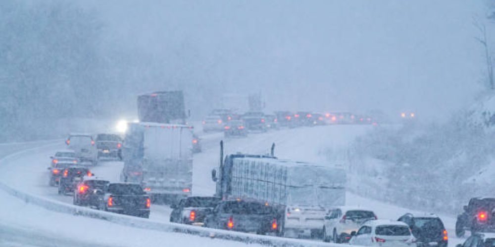 Northeast Braces for Strengthening Nor'easter and Heavy Coastal Snow