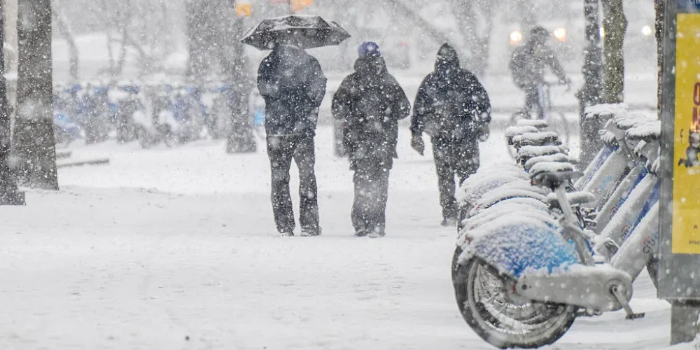 Northeast Weekend Weather Outlook: Potential Snow and Ice Threats Loom